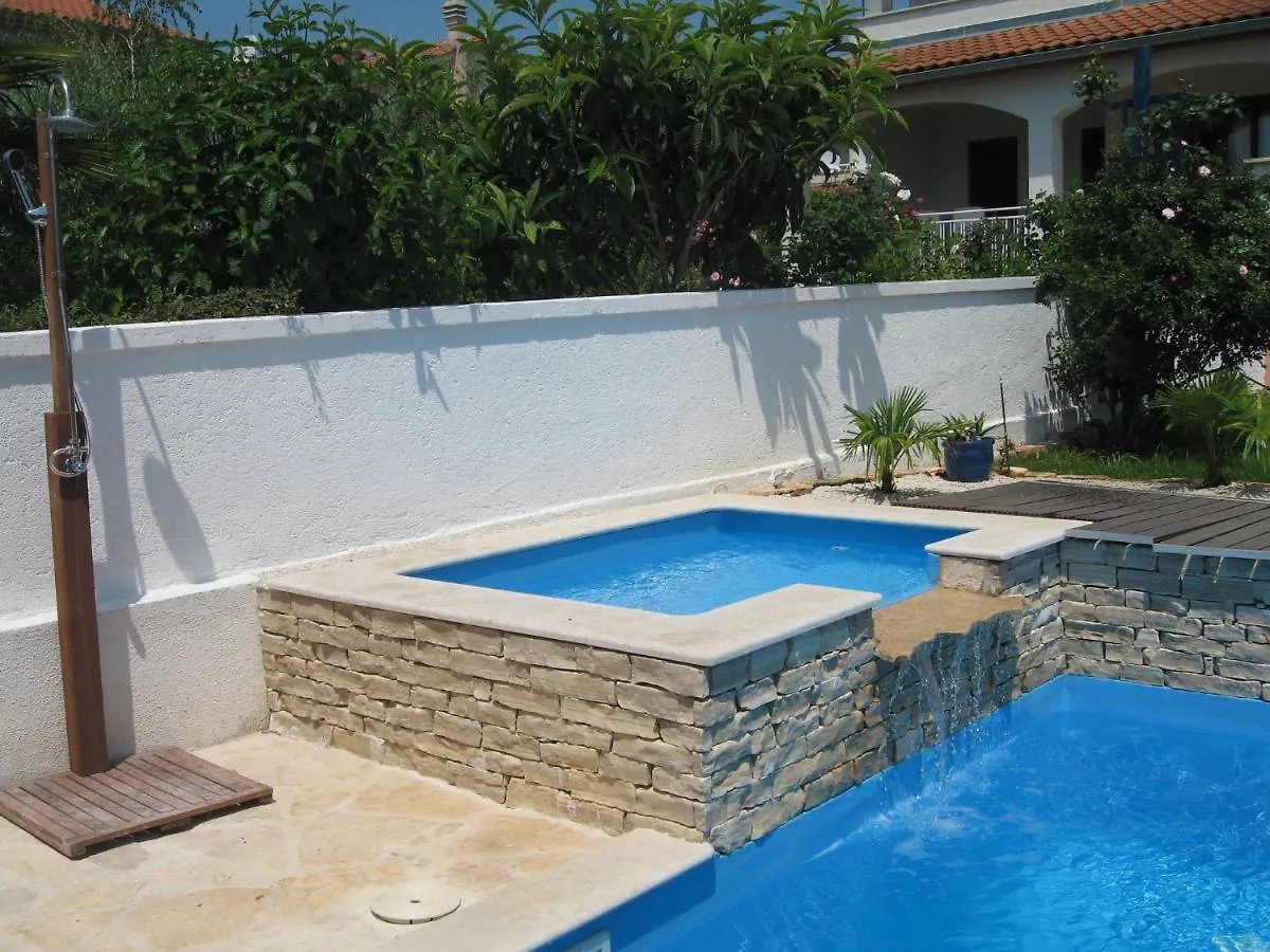 Attractive Holiday Home In Vabriga Tar-Vabriga 0*,  Croatia
