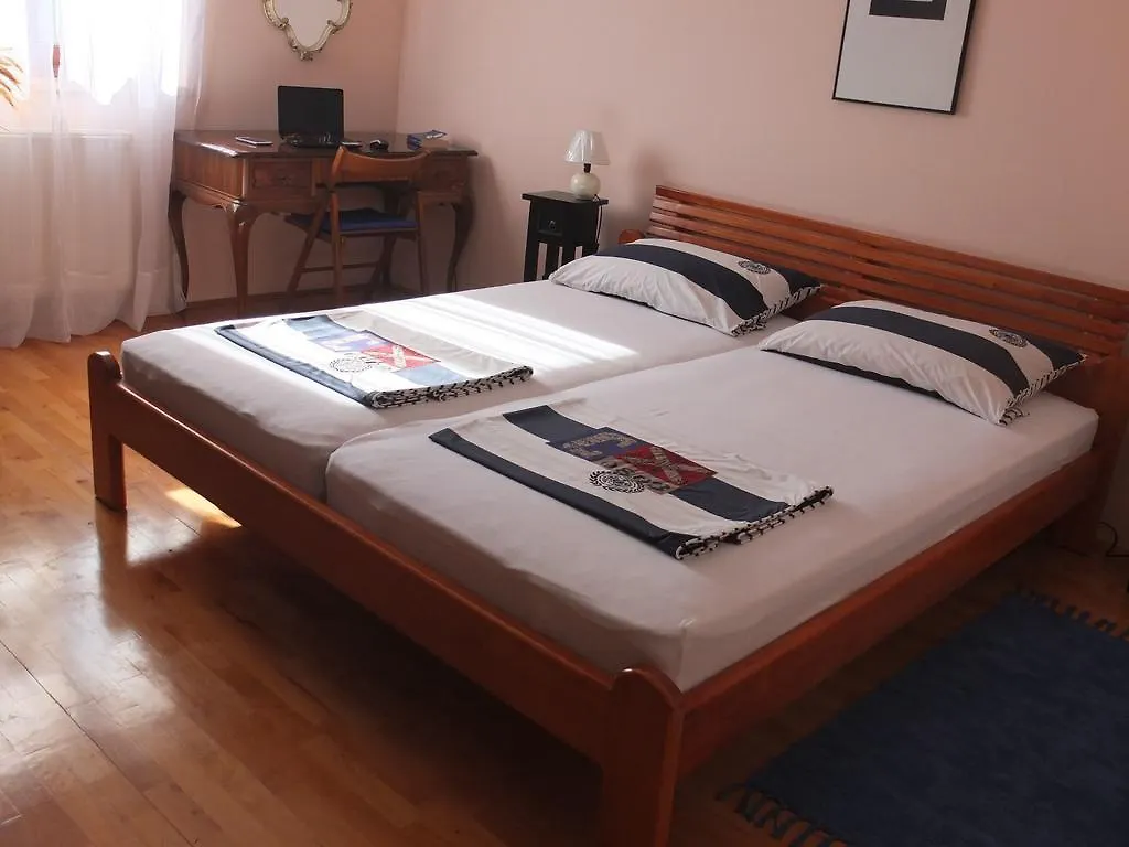 Attractive Holiday Home In Vabriga Tar-Vabriga